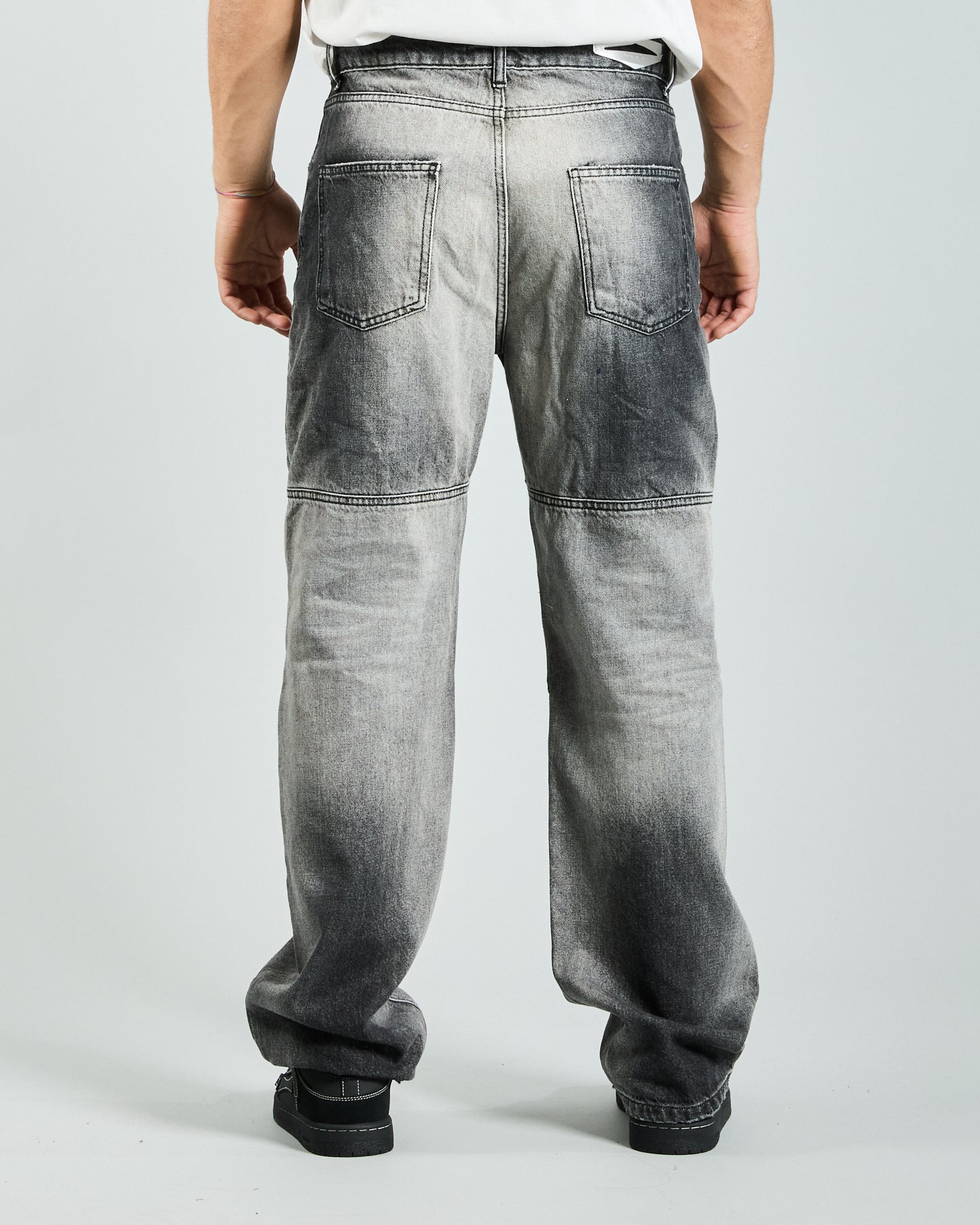 DO NOT CONFORM BAGGY7040U