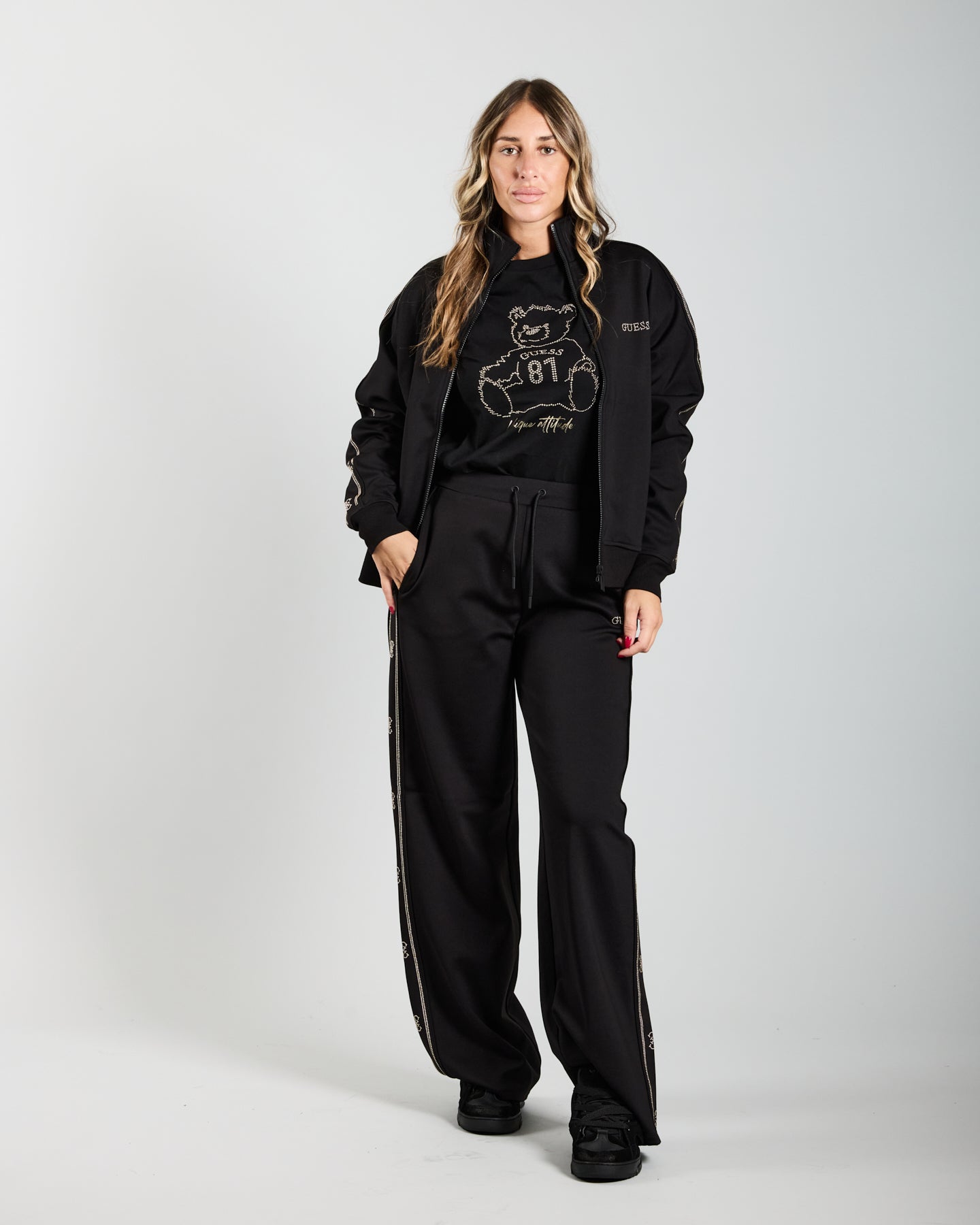 GUESS V5BI16 K8FQ4JBLK