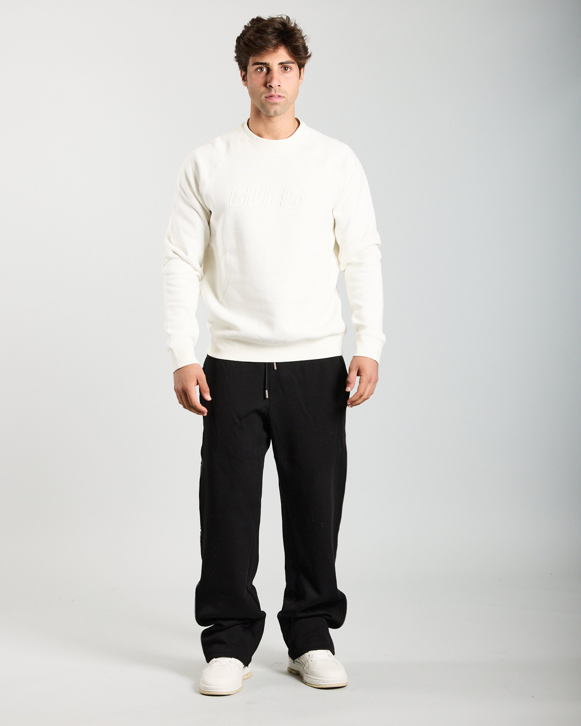 GUESS Z4YQ16 K9V31SCFY