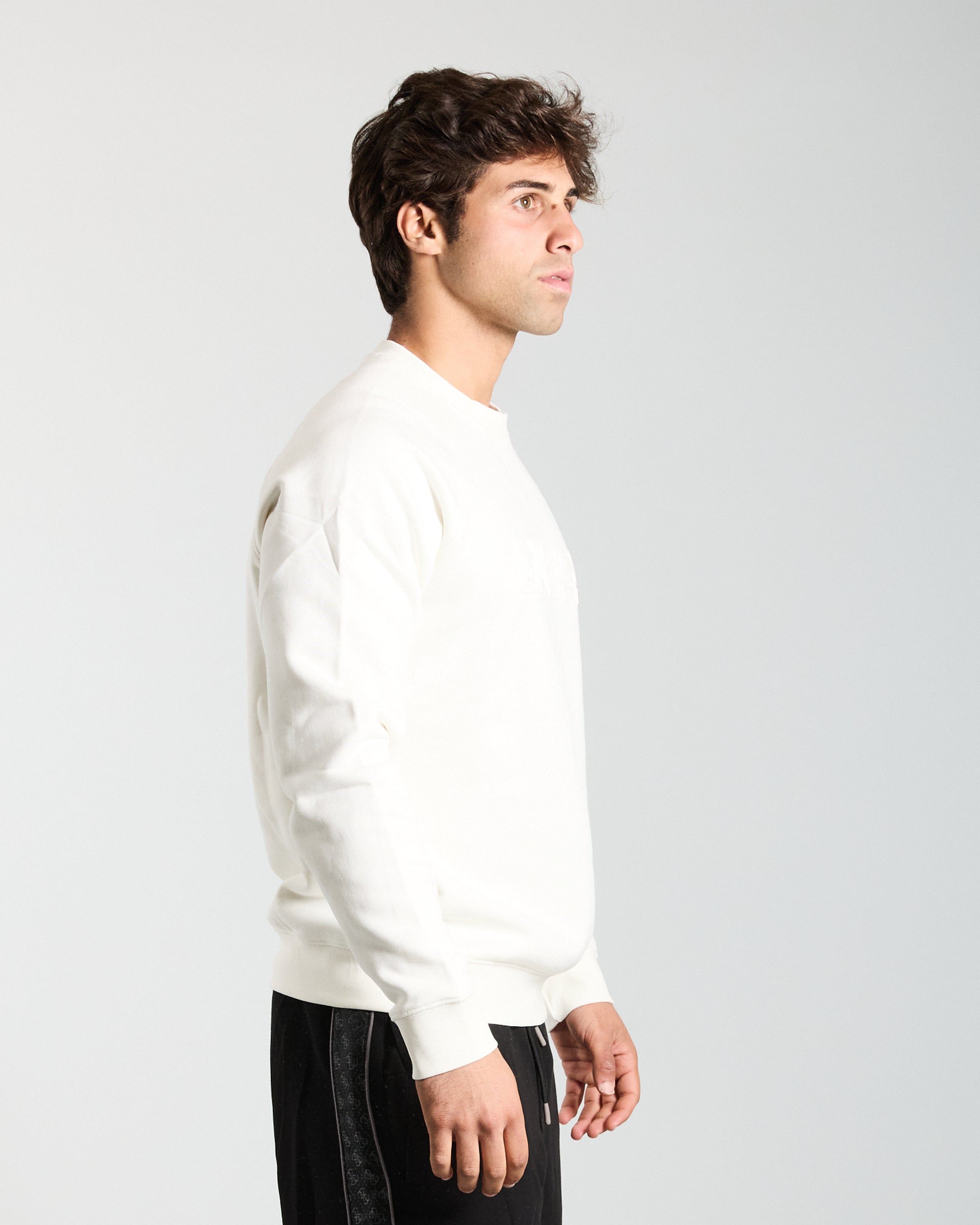 GUESS Z4YQ16 K9V31SCFY