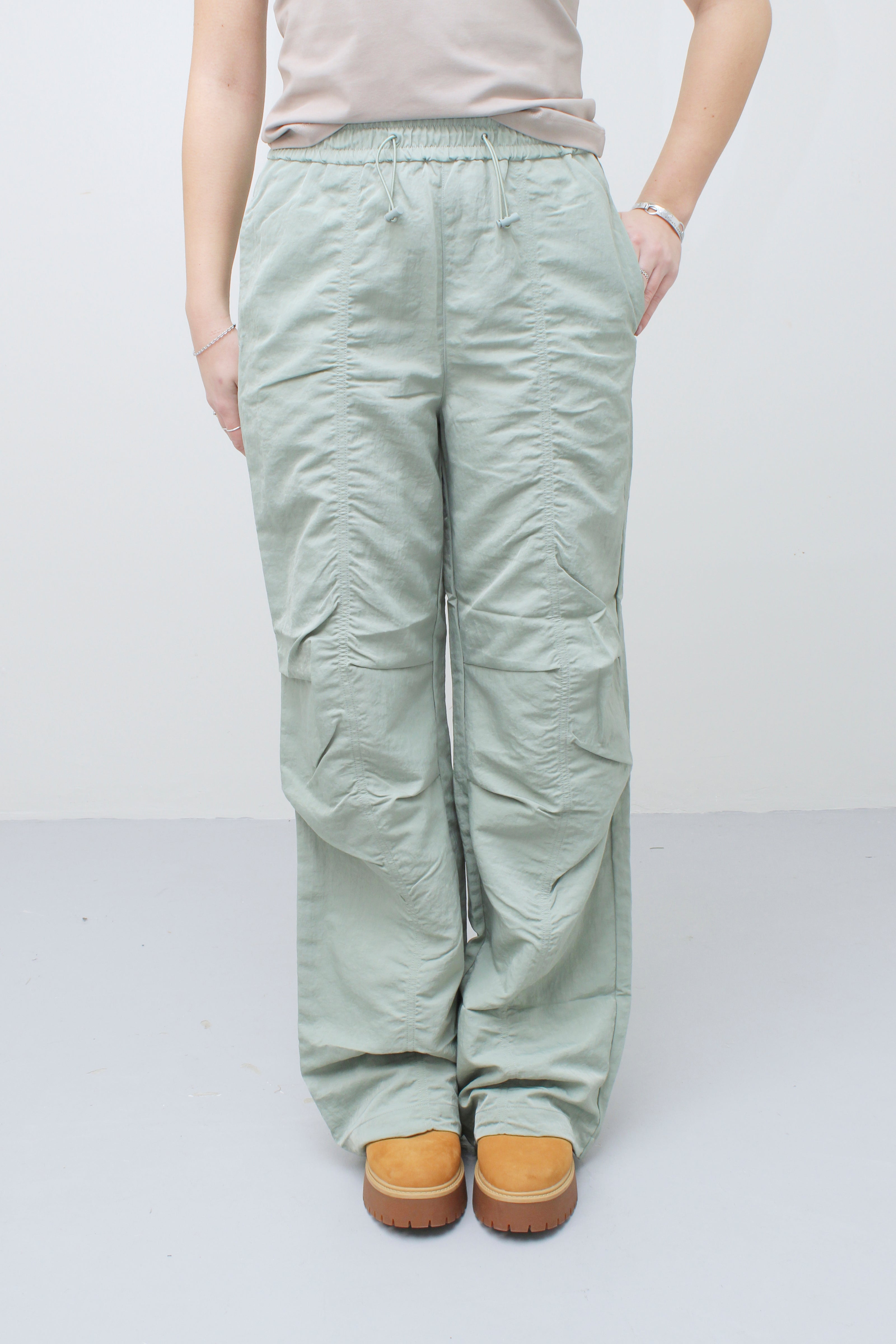 GUESS V5RB18WGYB0G8CW