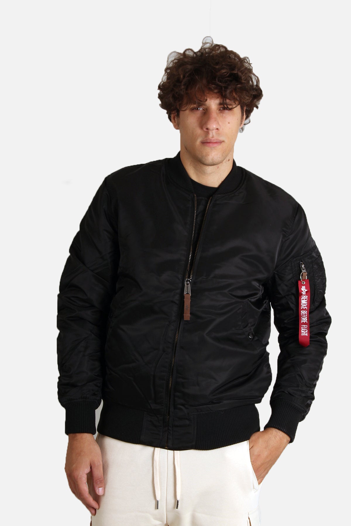 ALPHA INDUSTRIES 16810003