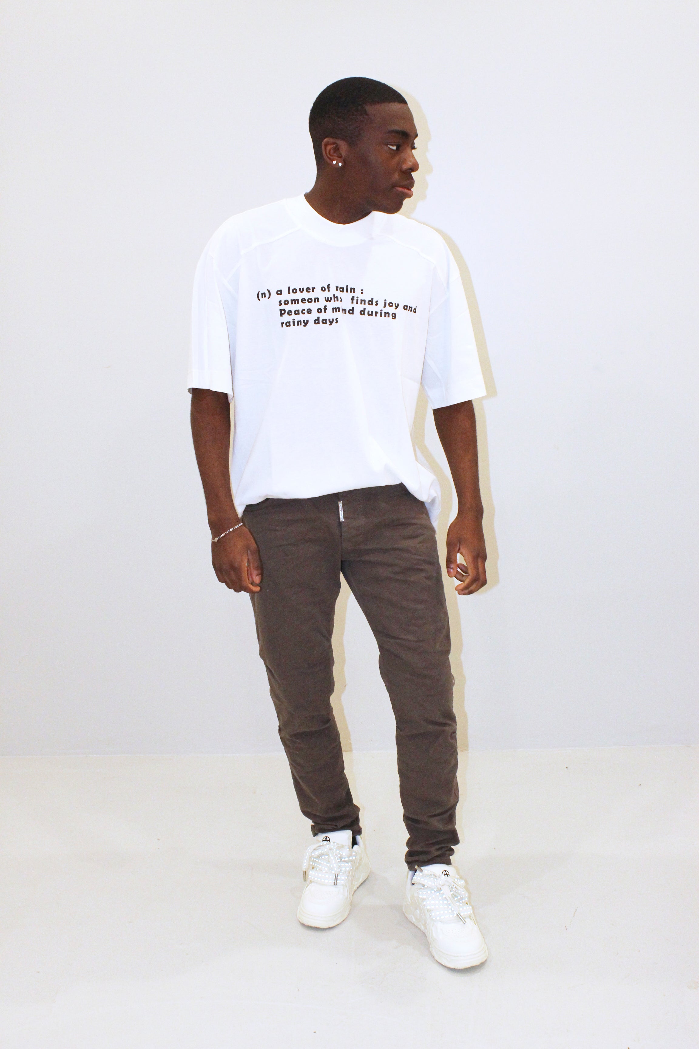 DO NOT CONFORM TEE2047B