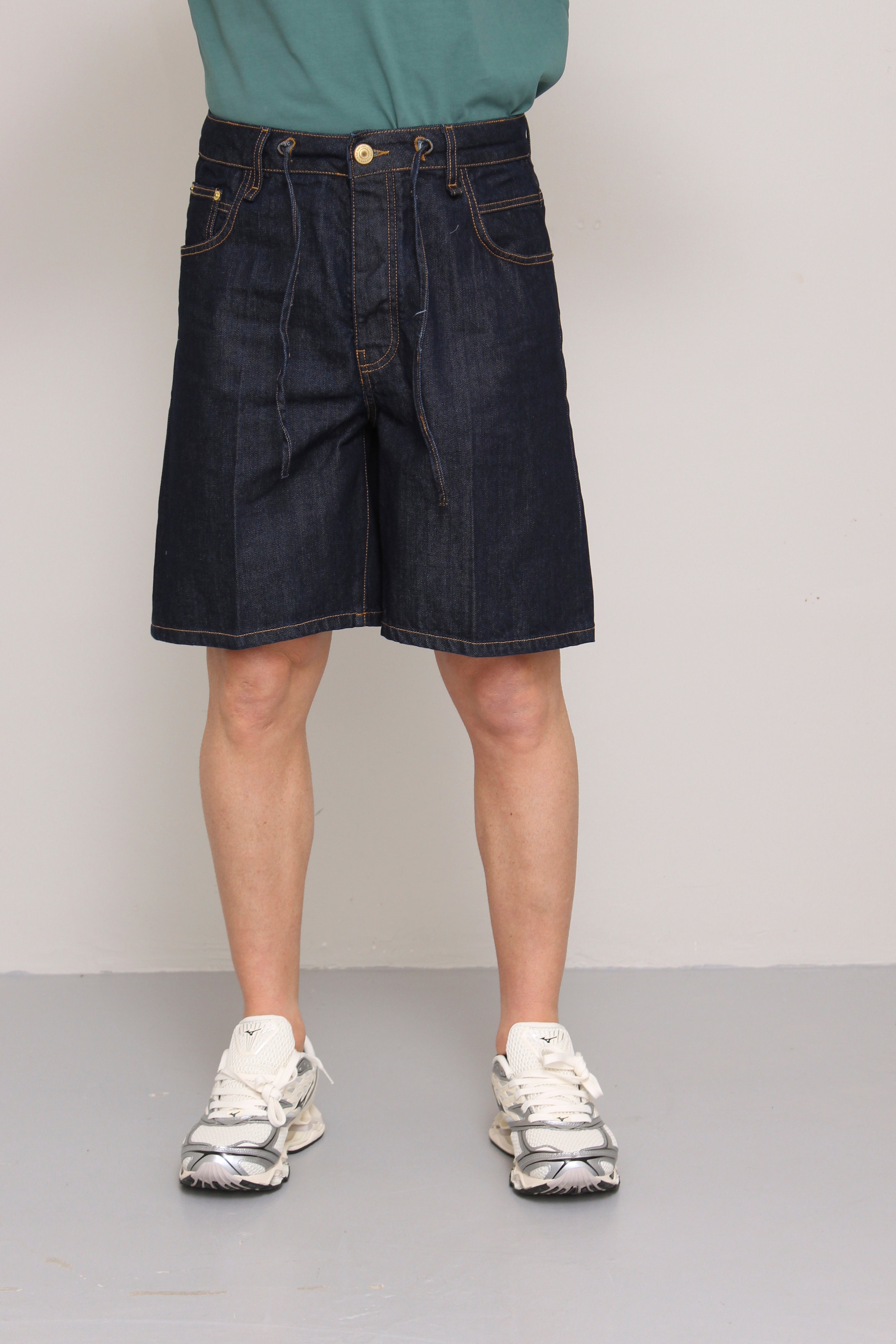 YES LONDON XS4240U